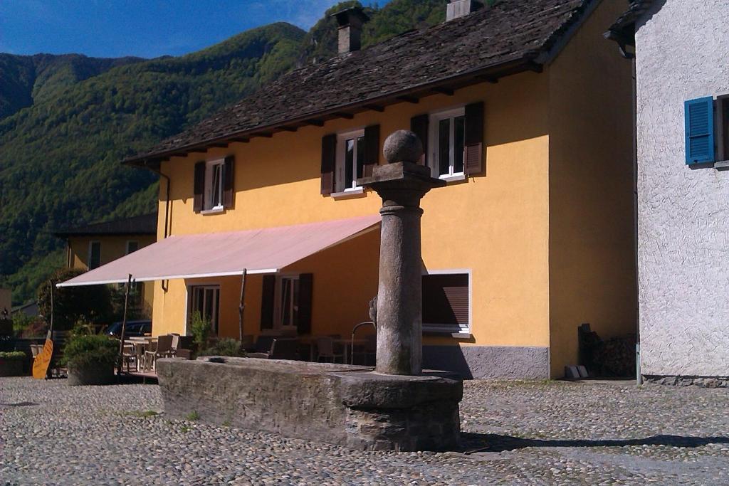 Locanda Poncini Maggia TI Exterior foto